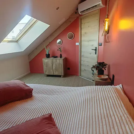 Le Vintage 4 Etoiles Et La 3 Etoiles Jusqu'a 9 Personnes Daire *